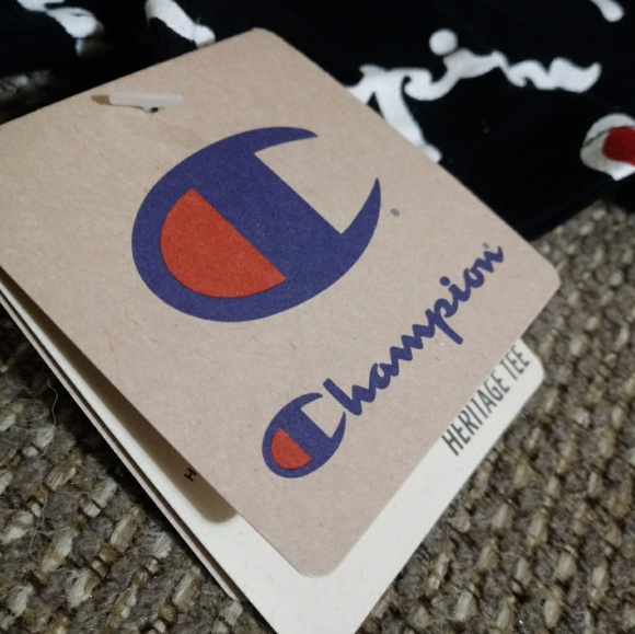 Authentic Champion T-Shirt - Picture 4 of 4